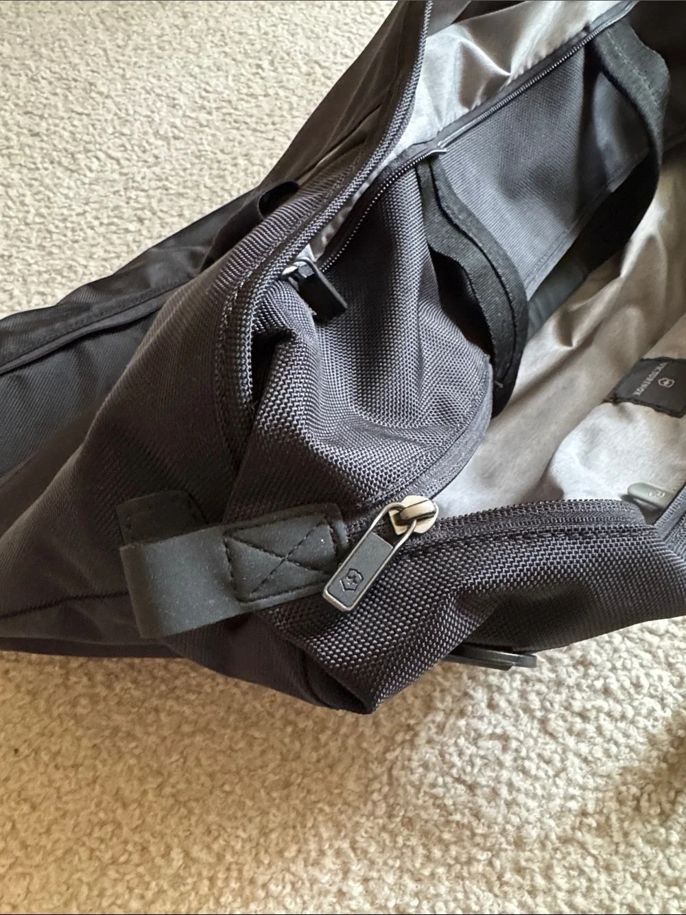 Victorinox Black Nylon Top duffle bag